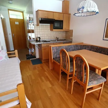 32 Ferienwohnung