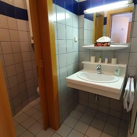 32 Ferienwohnung *
